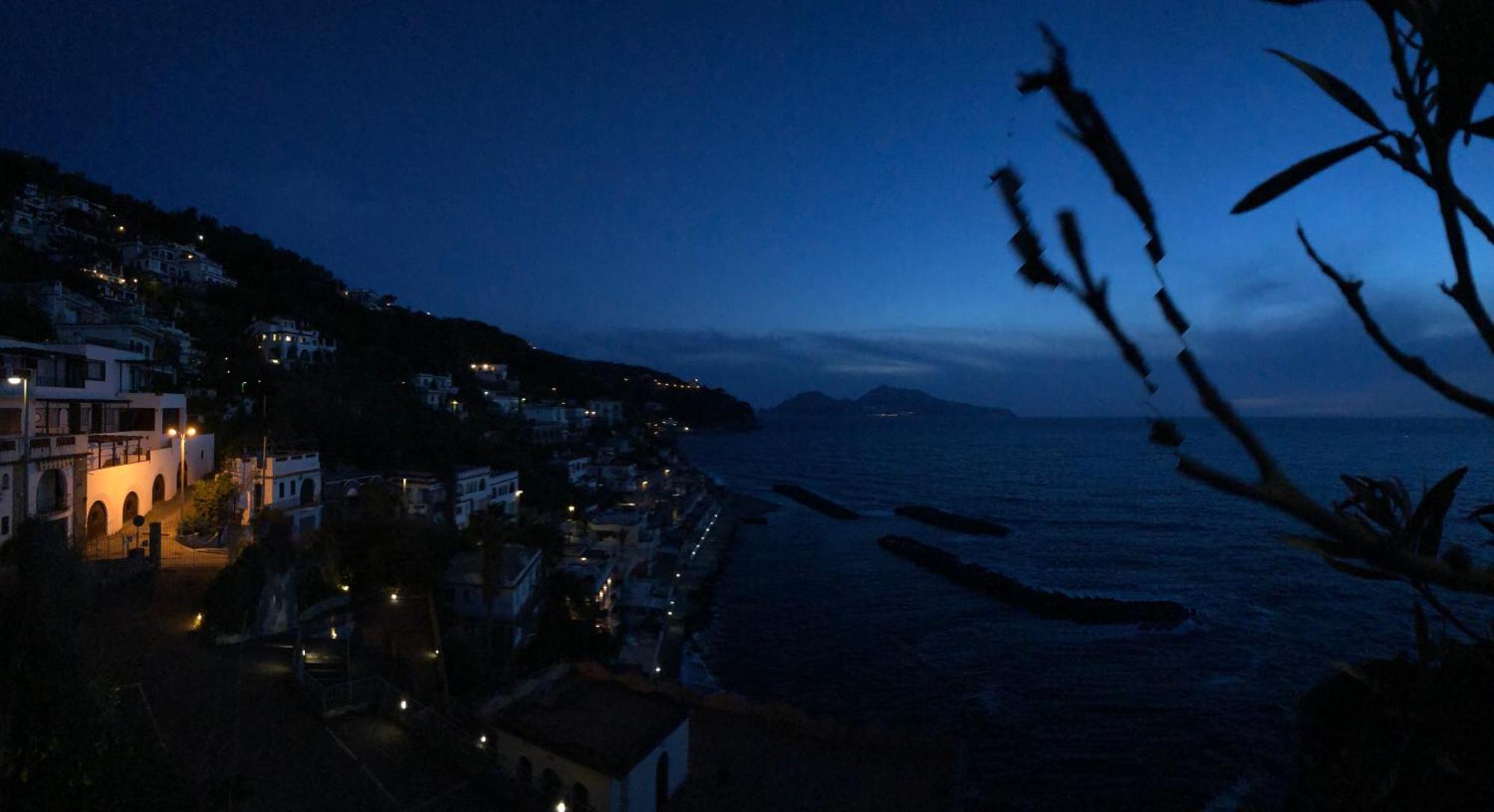 Bilocale Panoramico “Lo Sguardo” Apartman Massa Lubrense Kültér fotó