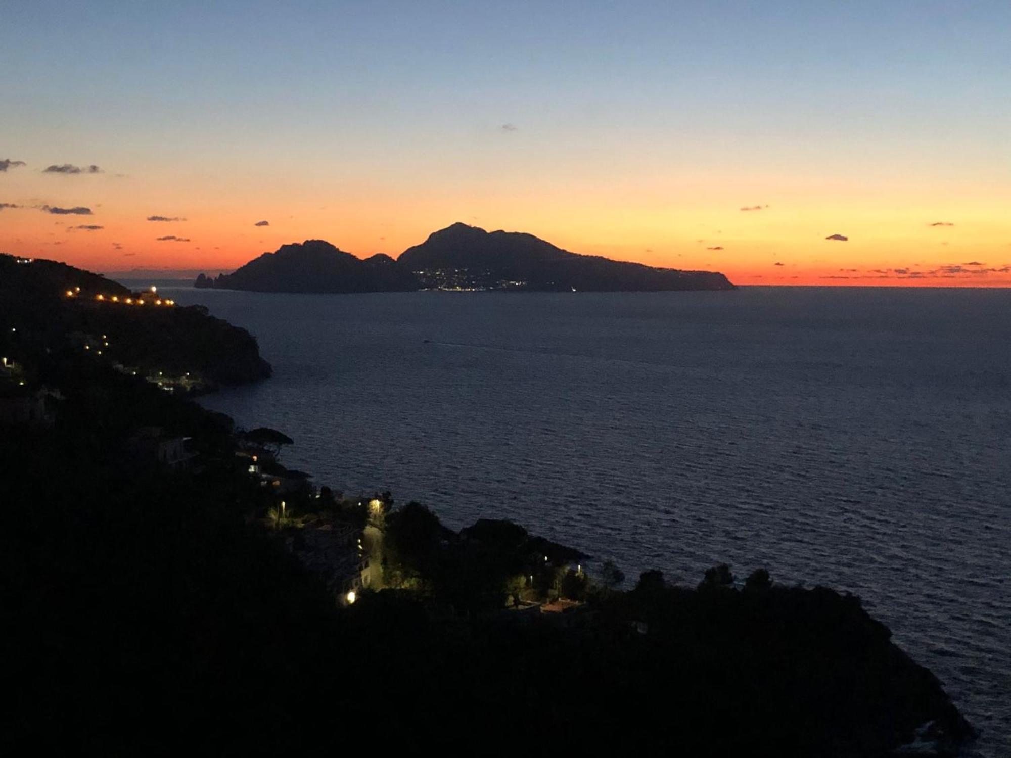 Bilocale Panoramico “Lo Sguardo” Apartman Massa Lubrense Kültér fotó